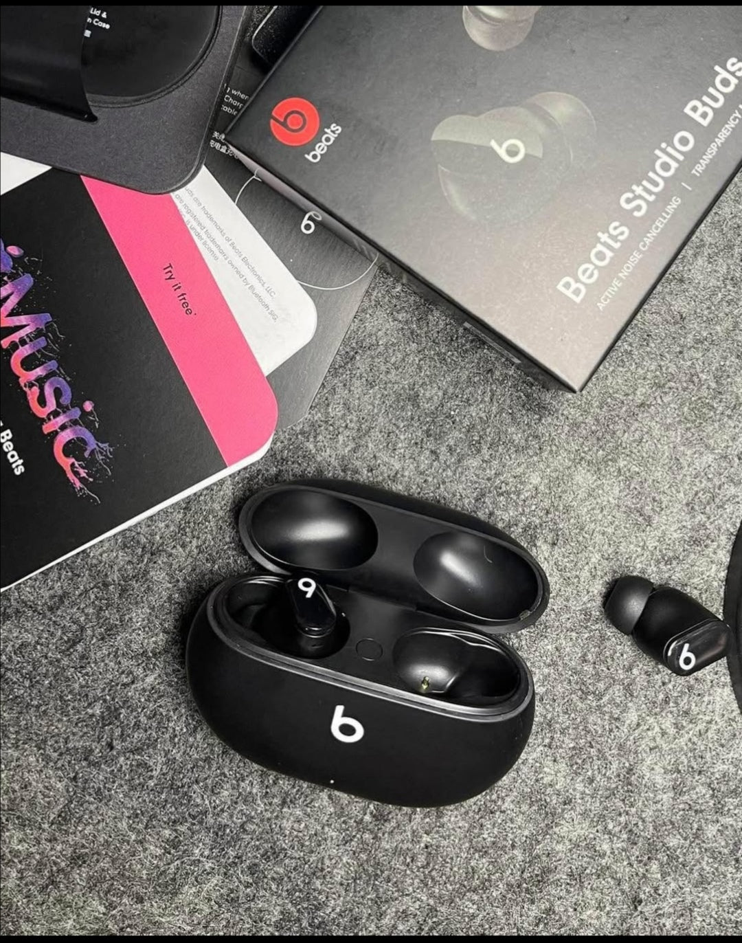 Béats studio buds
