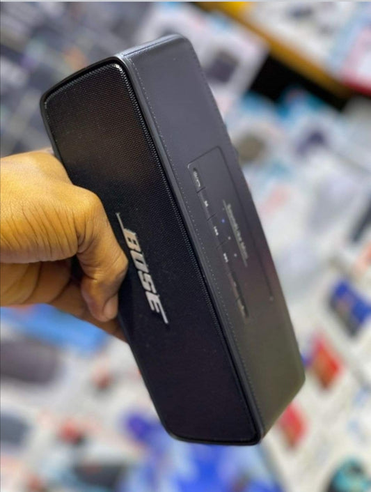 BOSE S2025